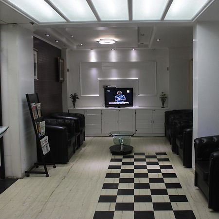Hotel Apple Inn Ahmedabad Esterno foto